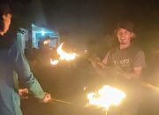 Tradisi Pawai Obor Sambut Idul Fitri 1446 H di Dusun Cipicung