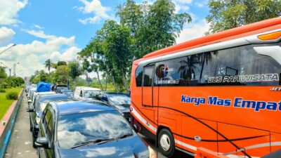 Arus Wisatawan ke Pantai Pangandaran Melonjak di H+1 Lebaran 2025