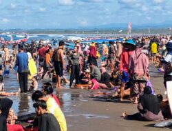 Kunjungan Wisatawan Libur Lebaran Membludak, PAD Pariwisata Pangandaran Tembus Rp 9 Miliar