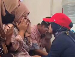Bupati Pangandaran Temui Keluarga Korban Wisatawan yang Terseret Arus