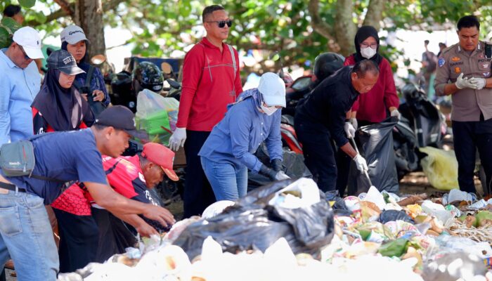 Pemkab Pangandaran Diminta Siapkan Jalur Khusus Pengangkut Sampah Pantai