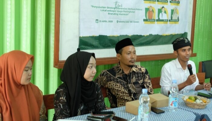 Mahasiswa STITNU Dorong Branding Madrasah lewat Workshop Inovatif di MAS YBH Cimindi