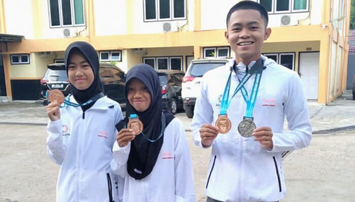 Tiga Atlet Pesona Pangandaran Sumbang Medali di Kejuaraan Renang Walikota Cup Tingkat Nasional 2025