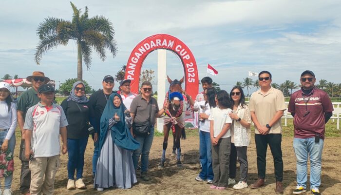 Antusias Penonton Warnai Kejuaraan Pacuan Kuda Pangandaran Cup 2025