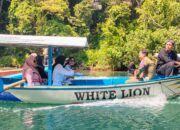 Syukuran Waluya Green Canyon, Bupati Pangandaran Turut Ramaikan Karnaval Perahu