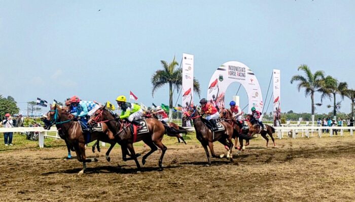Ribuan Penonton Padati Indonesia’s Horse Racing Merdeka Cup 2025 di Pangandaran