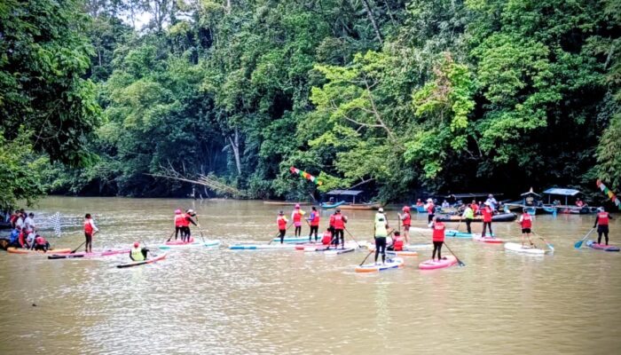Candrill Kraitor dan Dessi Wemince Juarai Nomor Stand Up Paddle 8000 Meter di Piala Panglima TNI 2025