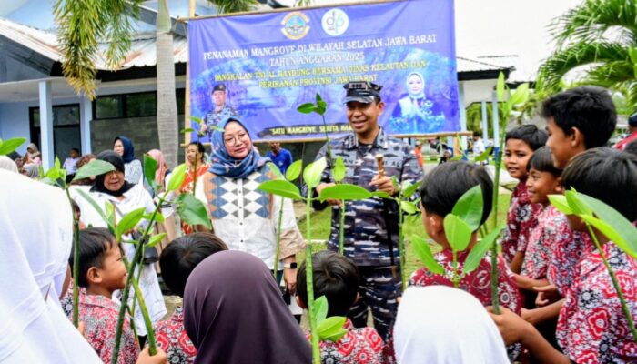 Sinergi TNI AL dan Pemprov Jawa Barat Tanam 45.000 Pohon Mangrove di Muara Majingklak, Pangandaran: Wujud Nyata Rehabilitasi Ekosistem dan Penguatan Keamanan Maritim