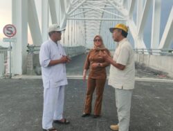 Bupati Pangandaran Tinjau Progres Pekerjaan Jalan dan Jembatan Batukaras–Nusawiru