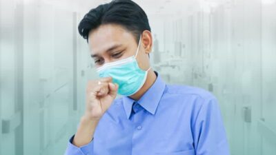 Ngerasa Banyak yang Batuk Pilek di Sekitarmu? Yuk Cari Tahu Penyebabnya!