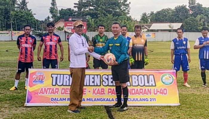 Pembukaan Turnamen Sepakbola Antar Desa U-40 Meriahkan Milangkala ke-211 Desa Cijulang