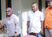 Sigap dan Humanis, Bupati Pangandaran Dampingi Korban Kebakaran Lansia