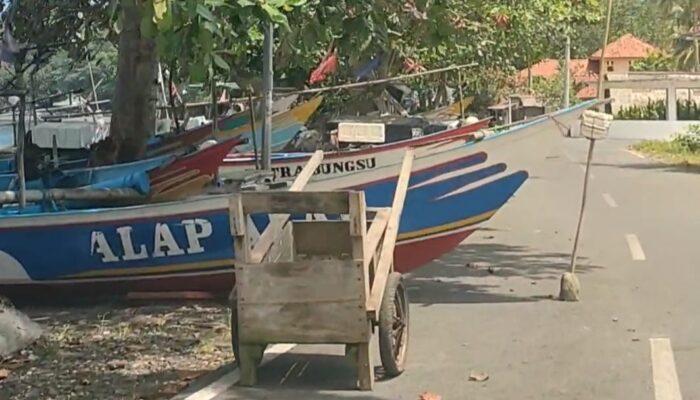 Pemkab Pangandaran Relokasi 40 Perahu Nelayan Batukaras ke Dekat TPI Sanghyang Kalang