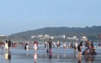 Lonjakan Wisatawan Pangandaran, Sabtu Pagi Tembus 22 Ribu Pengunjung