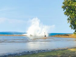 Keindahan Pantai Sebrotan Madasari Saat Cuaca Cerah Selalu Memikat Wisatawan