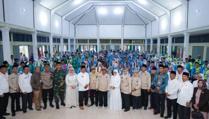 Bupati Pangandaran Lepas Jemaah Haji 2026, Tekankan Kesehatan dan Pelayanan Maksimal