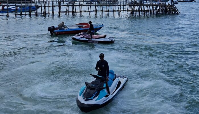 Liburan Sekolah, Wisatawan Serbu Wahana Water Sport Pantai Timur Pangandaran untuk Uji Adrenalin