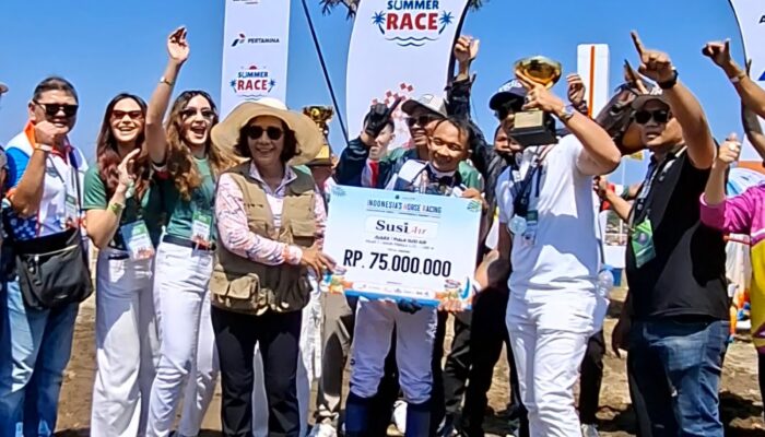 Susi Pudjiastuti Dorong Pacuan Kuda Legok Jawa Jadi Agenda Wisata Unggulan Pangandaran