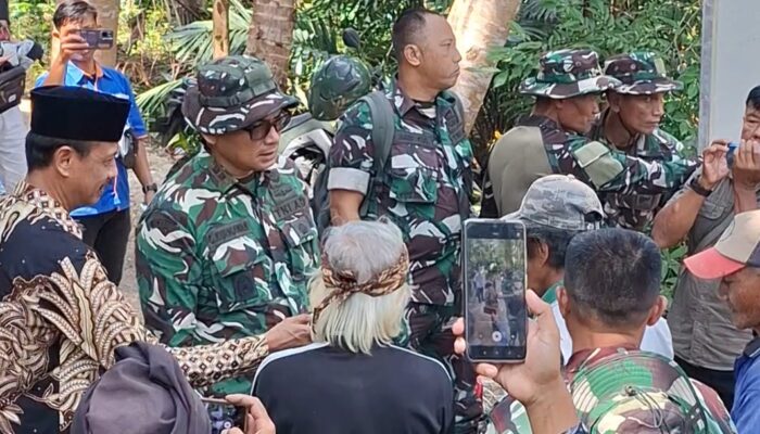 Dandim 0625/Pangandaran Pimpin Perbaikan Jembatan Gantung Pongpet Pasca-Insiden Kabel Baja Putus